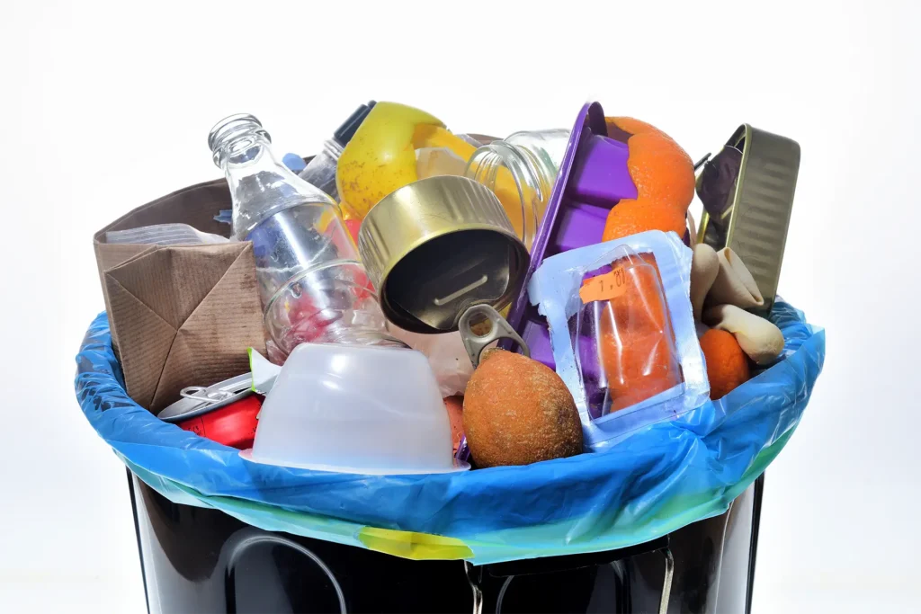 6 Tips & Tricks to Place Your Trash Bags Securely in The Bin - Sanz & Biogreen